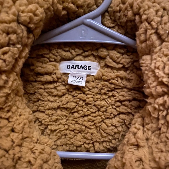 Women’s Jacket - Picture 2 of 3